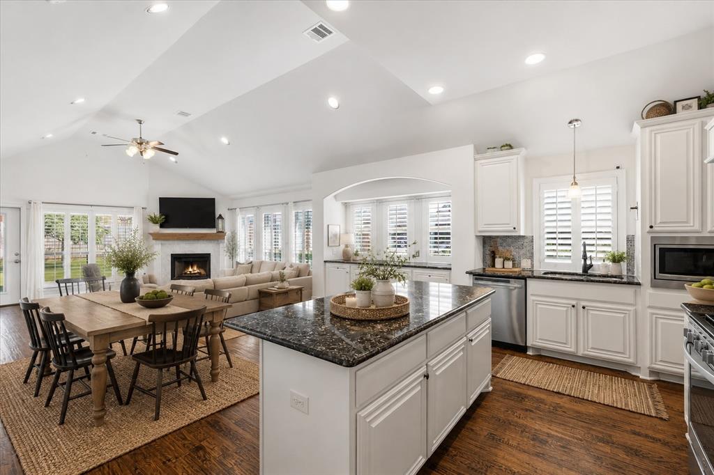5800 New Ballinger Dr, Denton, TX 76226