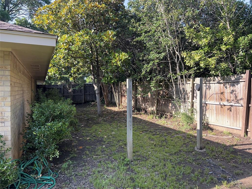 141 Palmer Cir, Lancaster, TX 75146 photo