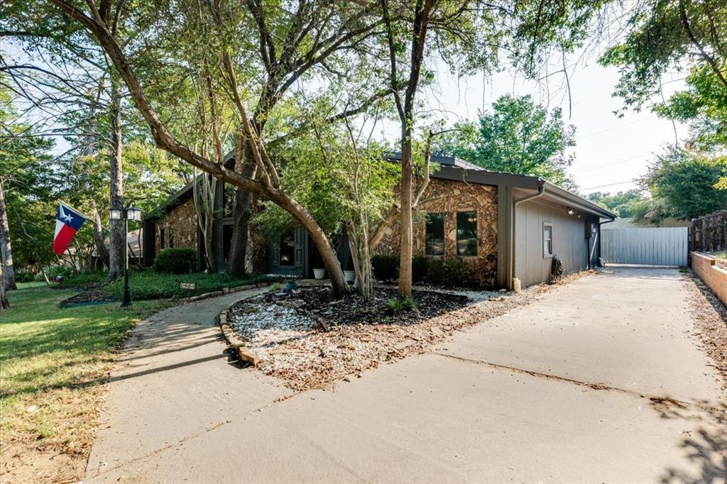 1459 Warrington Ct, Fort Worth, TX 76112 photo