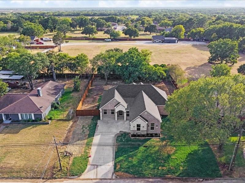 855 Kaufman St, Seagoville, TX 75159