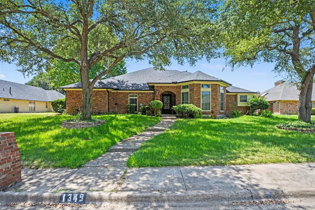 1349 Mantlebrook Dr, Desoto, TX 75115