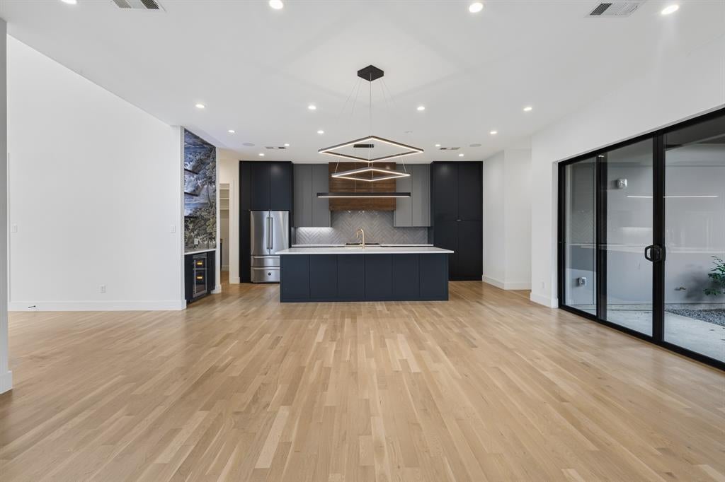 3871 Clover Ln, Dallas, TX 75220 photo
