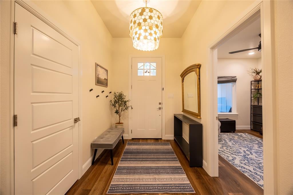 354 Glade Valley, Azle, TX 76020 photo