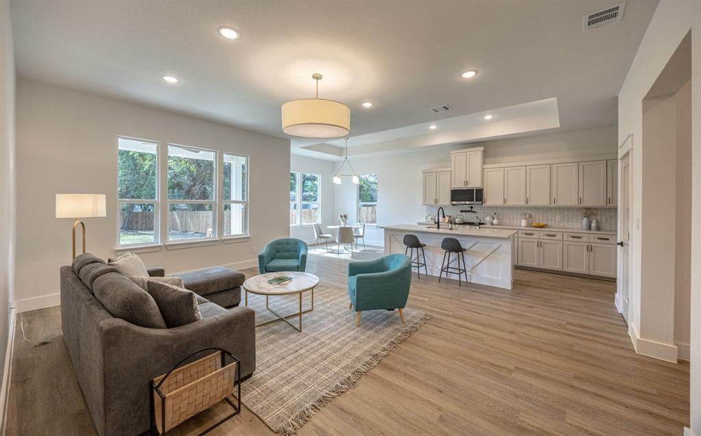 2902 Hiawatha Trl, Lake Worth, TX 76135 photo