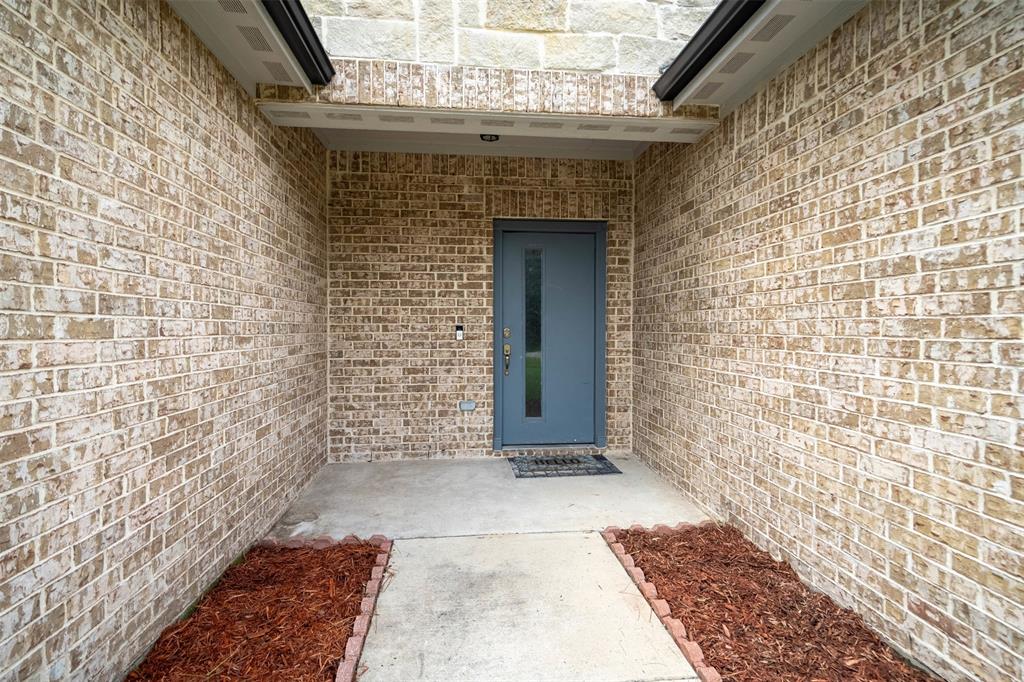 339 S Stewart Ave, Lancaster, TX 75146 photo