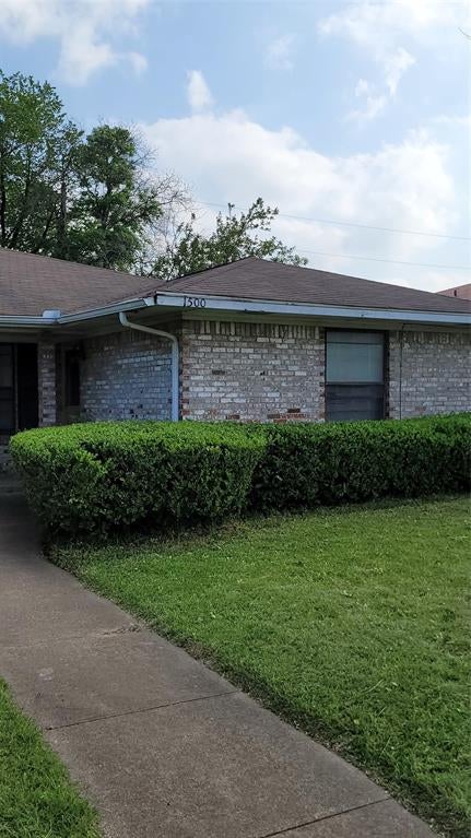 1500 Blackwell Dr, Irving, TX 75061 photo