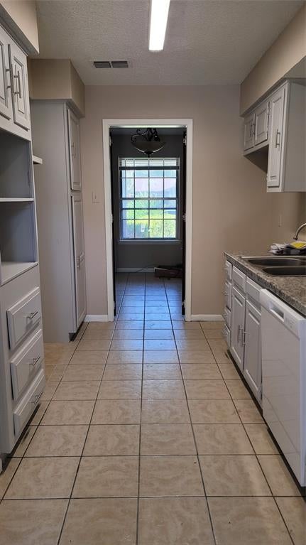 1500 Blackwell Dr, Irving, TX 75061 photo