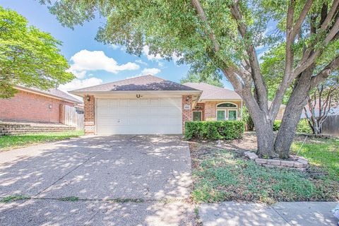Single Family Residence in Arlington TX 6015 Pennsylvania Avenue.jpg