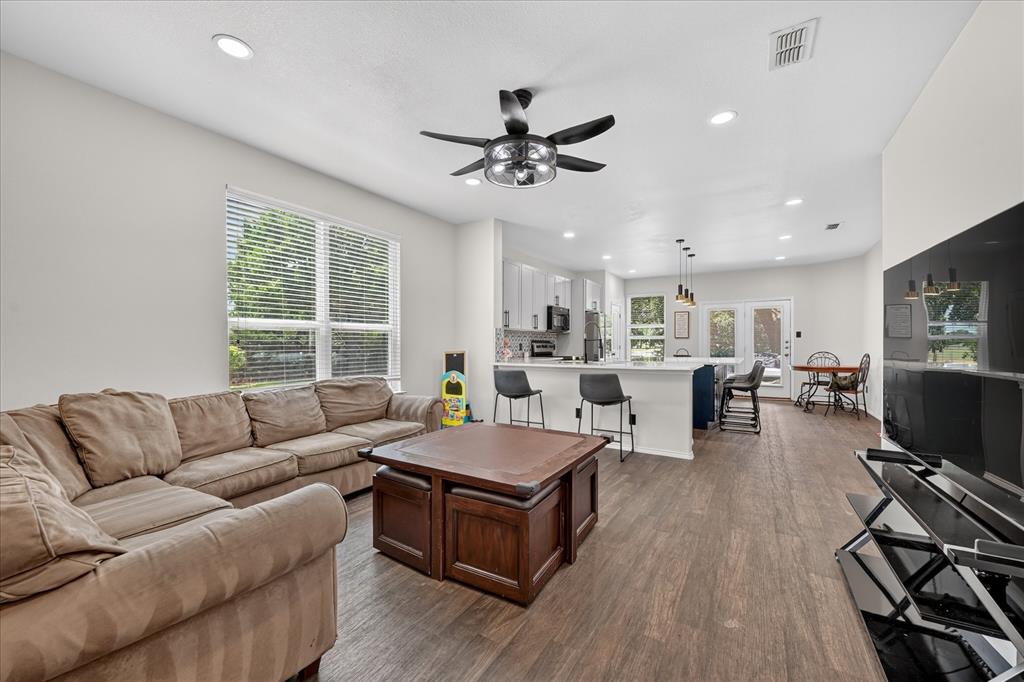 8913 Cranston Ct, Providence Village, TX 76227 photo