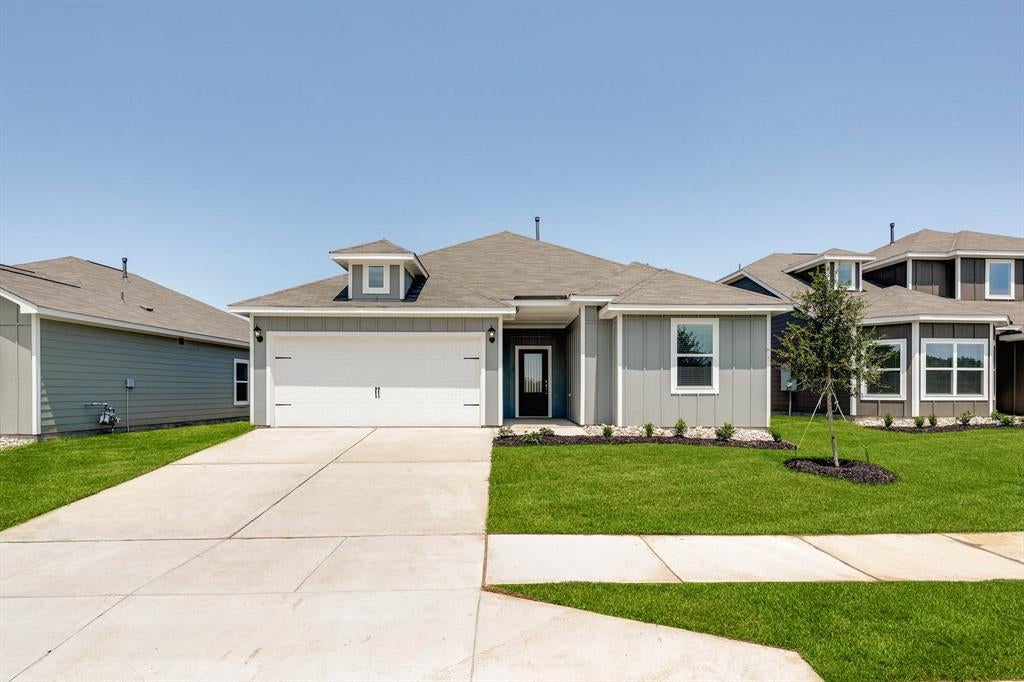 1325 Helca Dr, Fort Worth, TX 76140