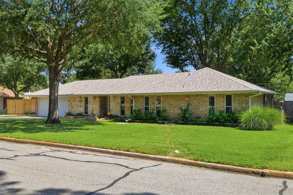 503 Mockingbird St, Bonham, TX 75418 photo