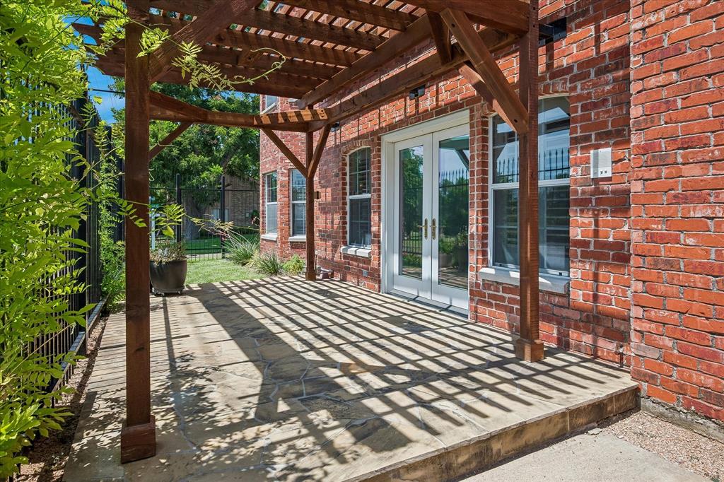 2702 Lawtherwood Ct, Dallas, TX 75214 photo