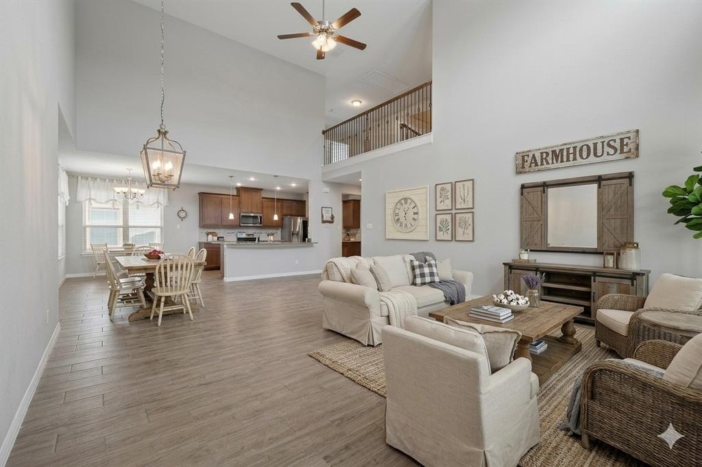 73 River Oaks Blvd, Waxahachie, TX 75165