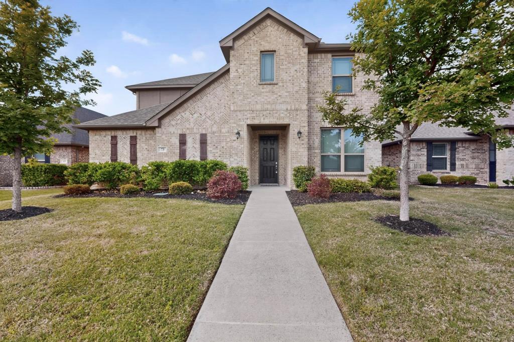 73 River Oaks Blvd, Waxahachie, TX 75165 photo