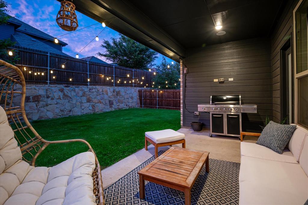 113 Camelia St, Garland, TX 75043
