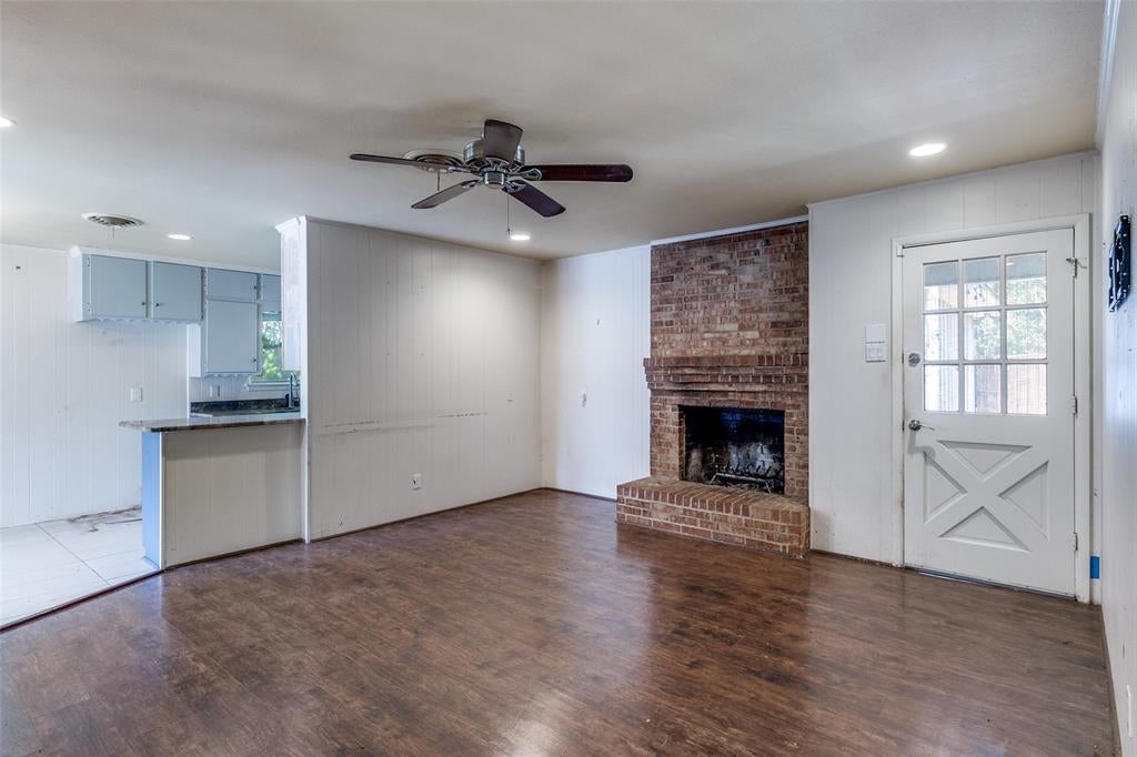 10785 Coogan St, Dallas, TX 75229 photo