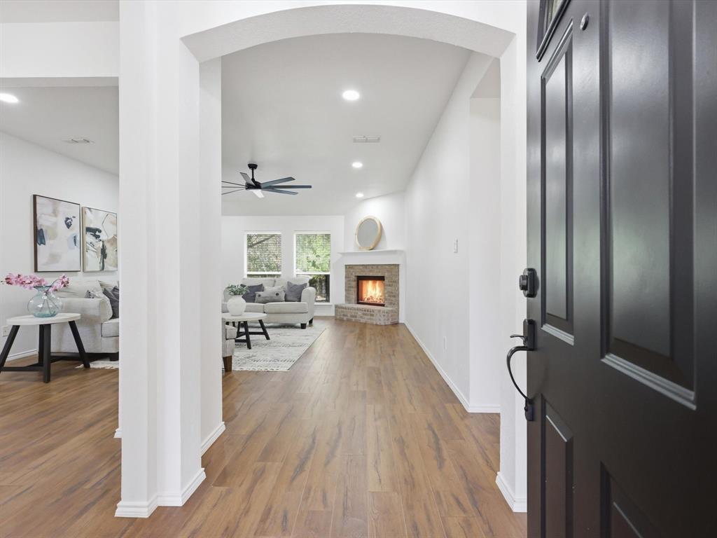 6600 Silver Oak Ln, Fort Worth, TX 76135