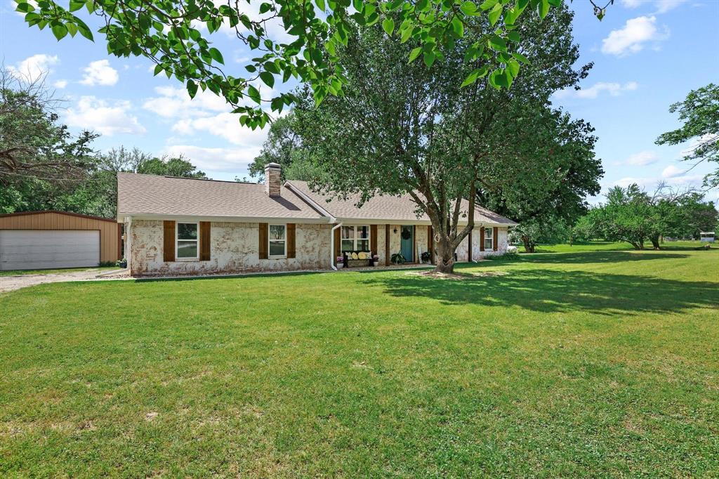 3353 County Road 2130, Telephone, TX 75488 photo