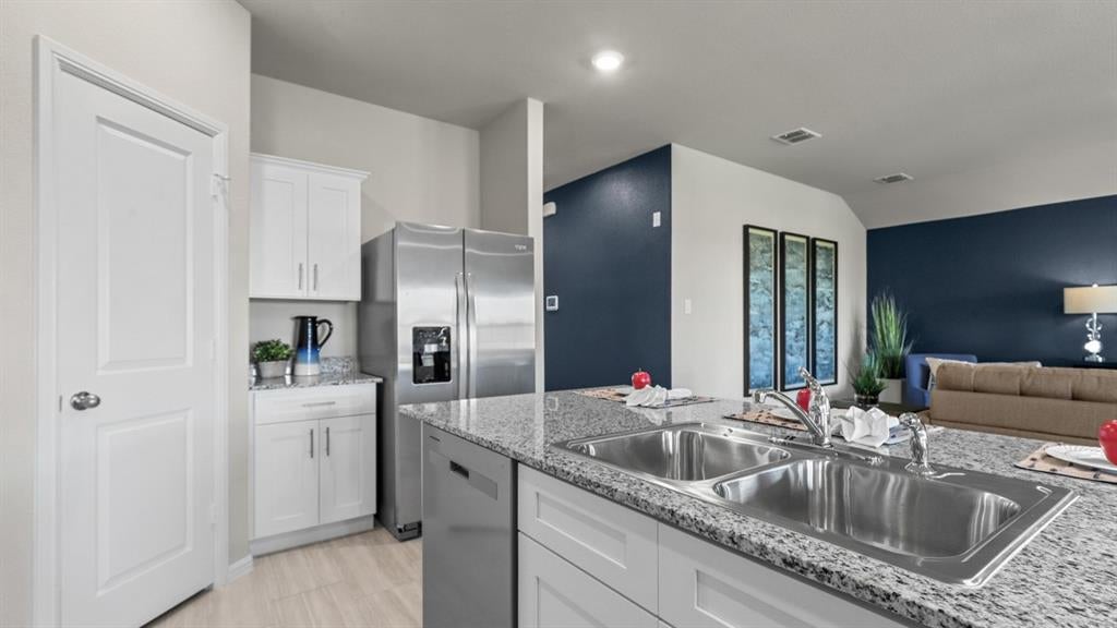 529 Marsh St, Cleburne, TX 76033 photo