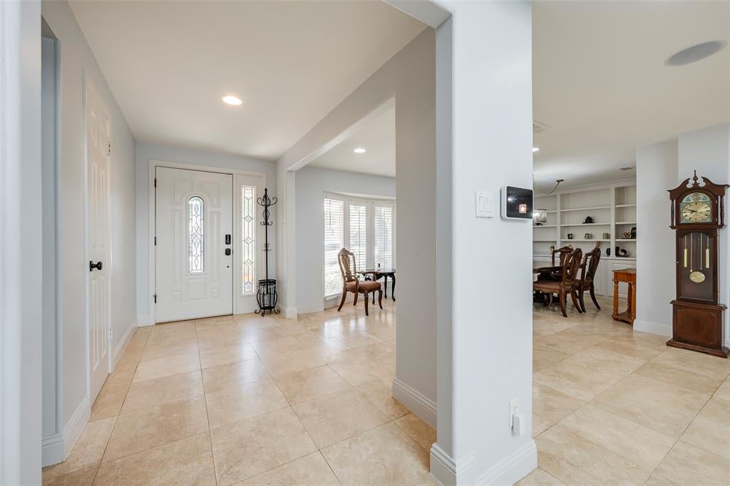 5017 Boulder Lake Rd, Fort Worth, TX 76103 photo