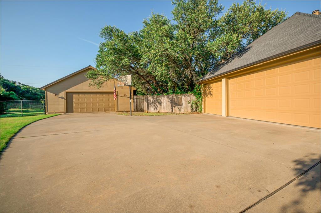 182 Lakeview Dr, Aledo, TX 76008 photo