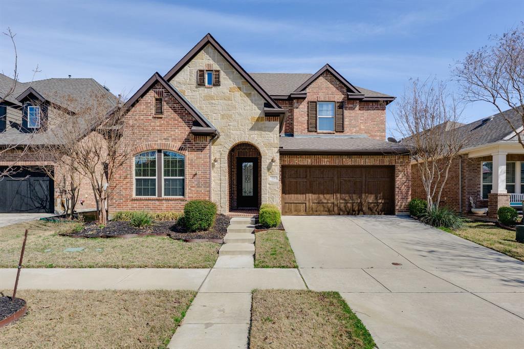 220 Sunrise Dr, Argyle, TX 76226