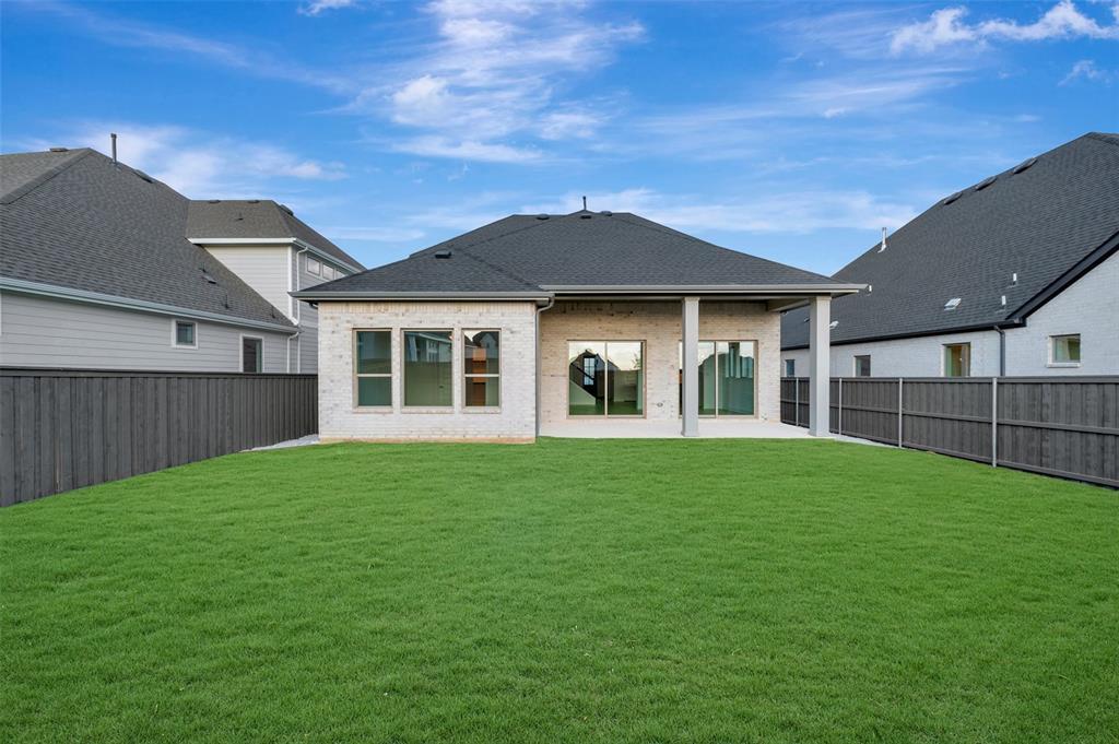 3739 Bermuda Grass Way, Grand Prairie, TX 76084 photo