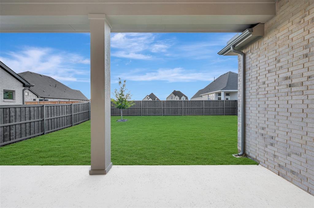 3739 Bermuda Grass Way, Grand Prairie, TX 76084 photo