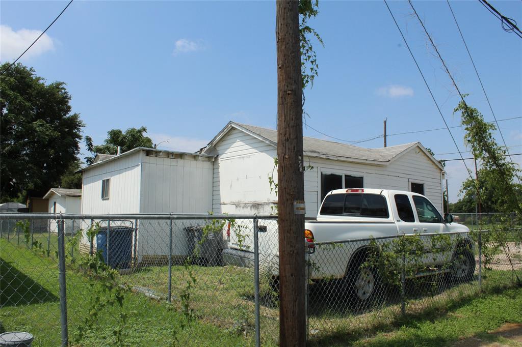 3122 Herbert St, Dallas, TX 75212 photo