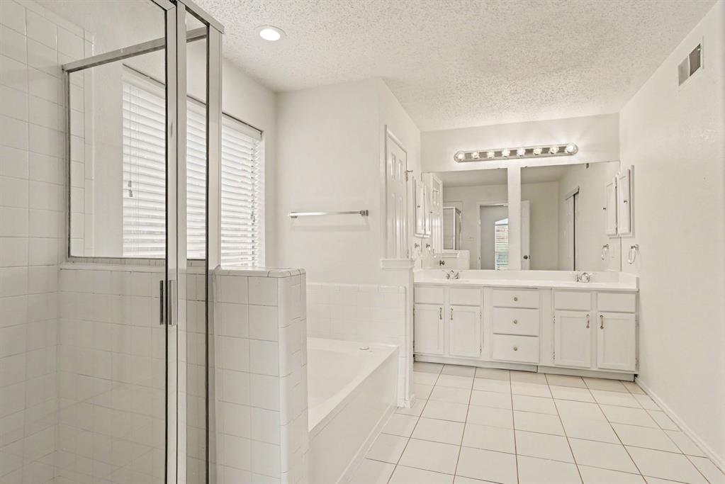 7107 Grey Dawn Ln, Dallas, TX 75227 photo