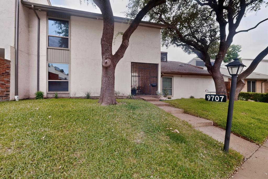 9707 Smokefeather Ln, Dallas, TX 75243