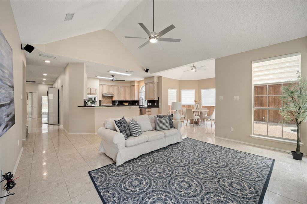 2324 Compton Dr, Plano, TX 75025