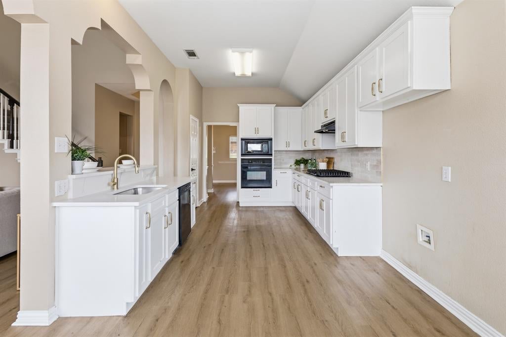 1308 Island Dr, Carrollton, TX 75007 photo