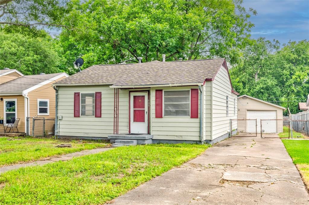 509 Walnut Dr, Mesquite, TX 75149 photo