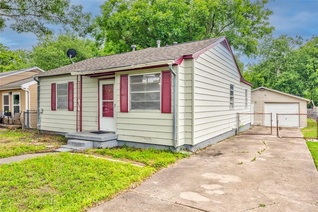 509 Walnut Dr, Mesquite, TX 75149 photo