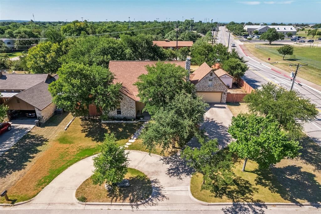 102 Tiffany Trl, Weatherford, TX 76086 photo