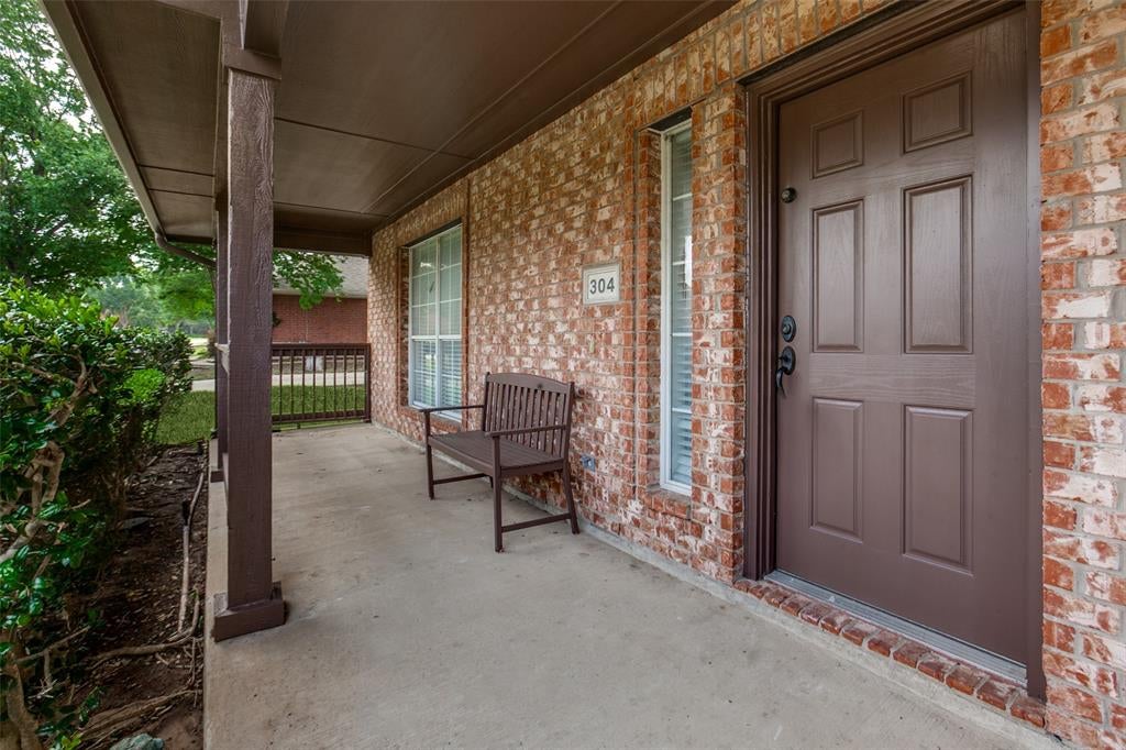 304 Elizabeth Trl, Murphy, TX 75094 photo