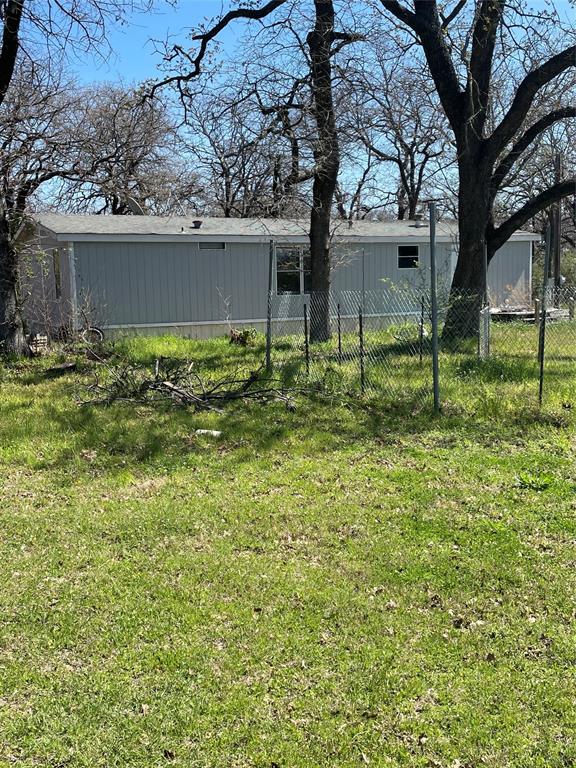 131 Sadie Ln, Springtown, TX 76082 photo