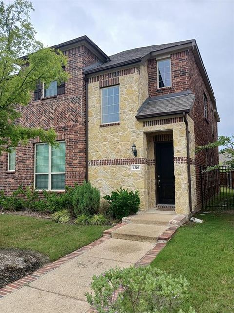 Single Family Residence in Arlington TX 4326 Maple Bloom Drive.jpg