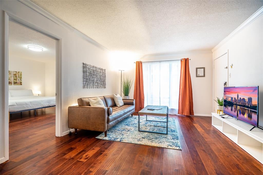 6018 E University Blvd #101, Dallas, TX 75206 photo