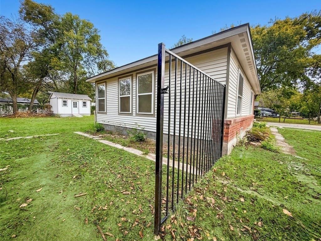1315 Whitley Dr, Dallas, TX 75217