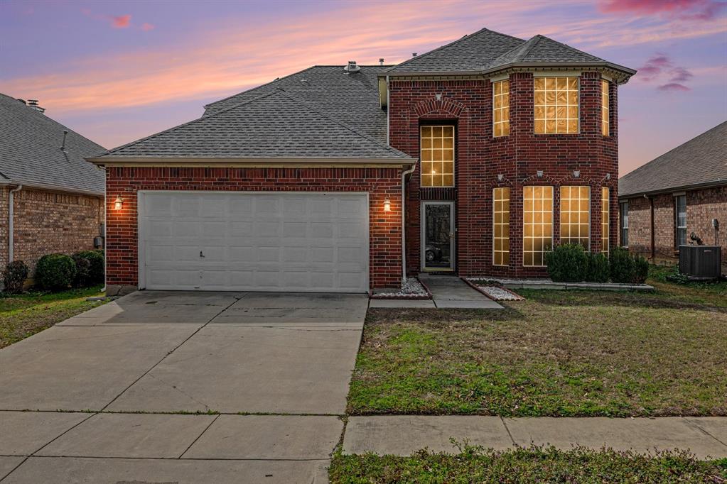 4616 Parkmount Dr, Fort Worth, TX 76137