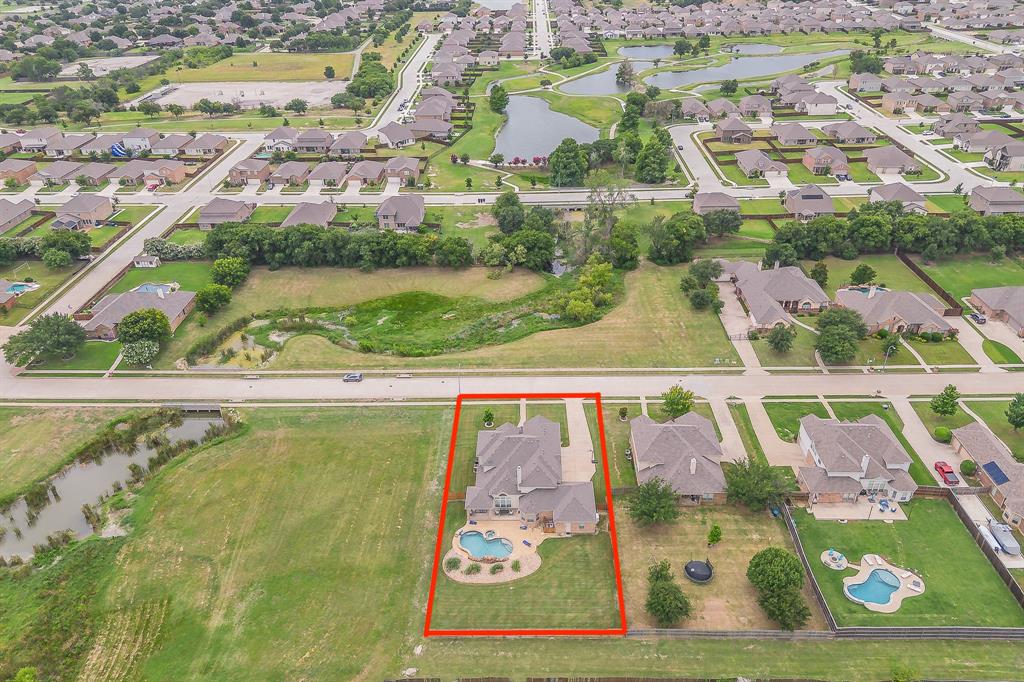 1424 Bassett Hound Dr, Fort Worth, TX 76052 photo