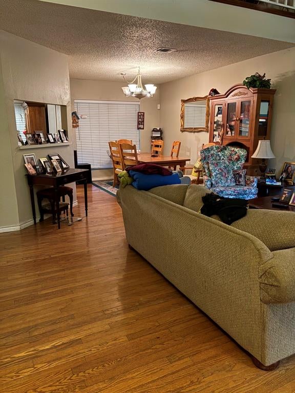 4435 Mercer St, Grand Prairie, TX 75052 photo