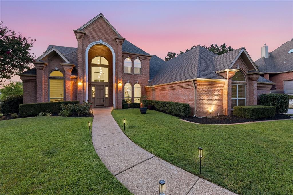 614 Llano Ct, Southlake, TX 76092