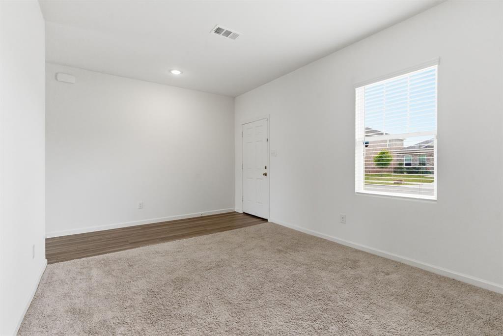 1648 Hossler Trl, Fort Worth, TX 76052 photo