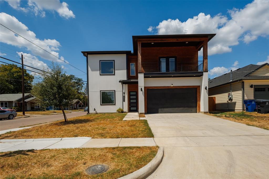 2501 Lenway St, Dallas, TX 75215