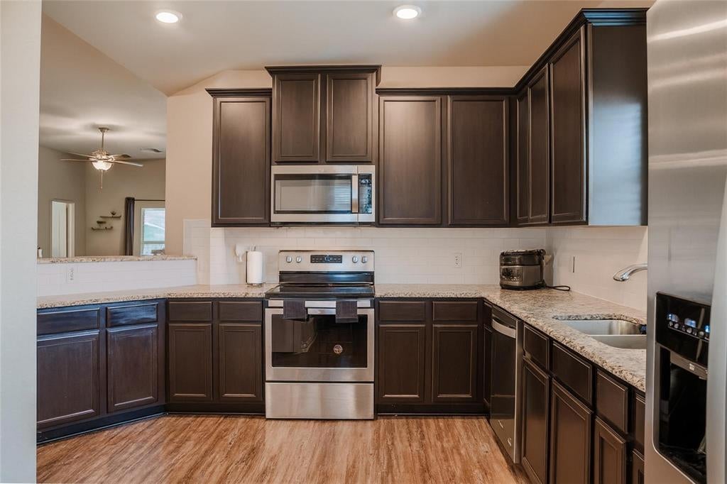 1837 Rialto Ln, Crowley, TX 76036 photo