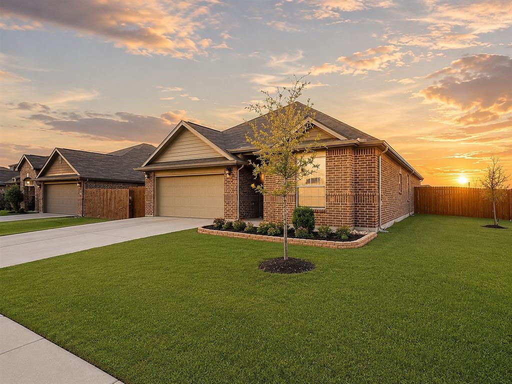 1837 Rialto Ln, Crowley, TX 76036