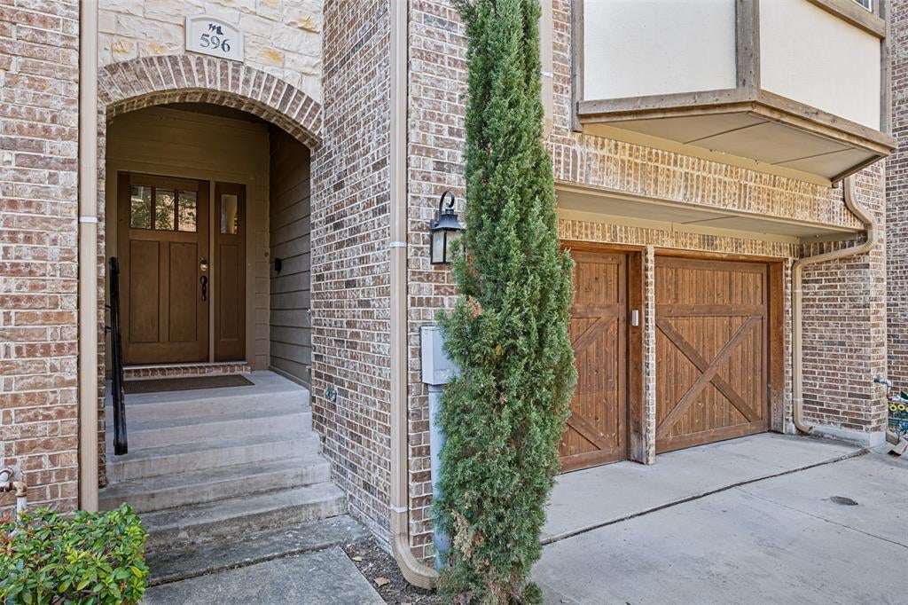 596 Waterloo Dr, Lewisville, TX 75067 photo